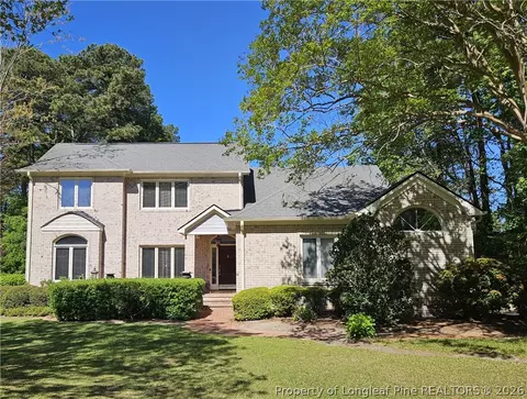 275 Courtyard Ln, Fayetteville, NC 28303