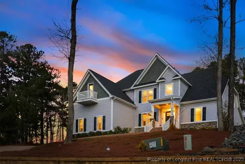 46 Brookhill Ct, Spring Lake, NC 28390