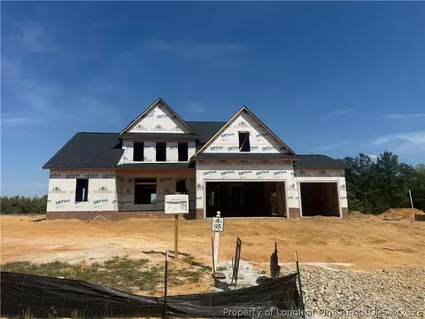 1955 Thomas Wood Dr, Fayetteville, NC 28312