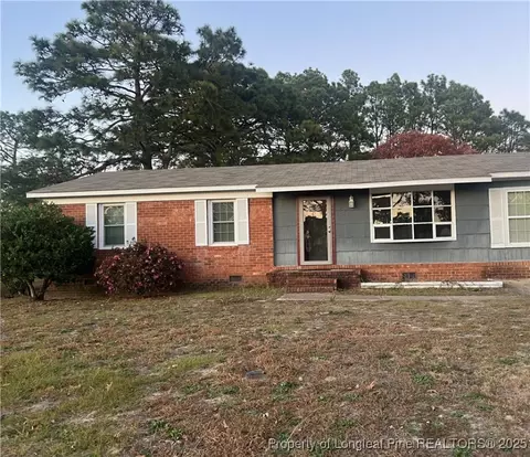 2806 Cramer Dr E, Fayetteville, NC 28306