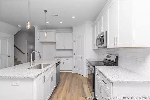 Kitchen - 53 N Rabbit Run Dr, Smithfield, NC 27577 photo 2 of 2
