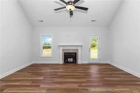 Living - 204 N Rabbit Run Dr, Smithfield, NC 27577 photo 1 of 2