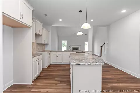 Entry Way - 204 N Rabbit Run Dr, Smithfield, NC 27577 photo 3 of 6