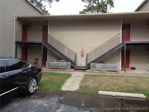 1128 Southwood Dr #4, Fayetteville, NC 28304
