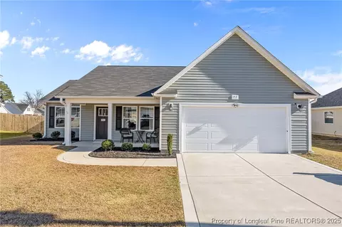153 Magnolia St, Parkton, NC 28371
