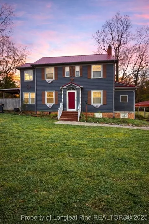 205 N College St, Red Springs, NC 28377