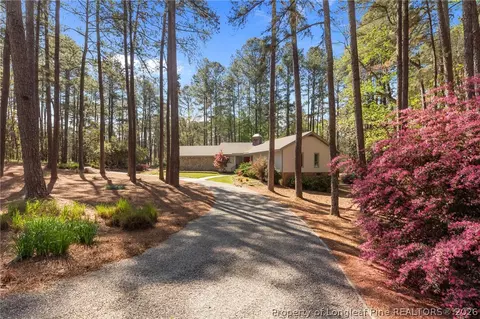 15740 Fox Ln, Wagram, NC 28396