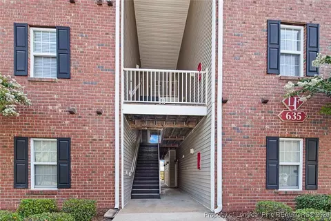 635 Marshtree Ln #206, Fayetteville, NC 28314