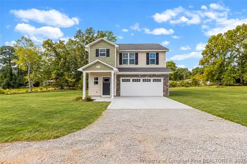 297 Nandina Dr, Raeford, NC 28376