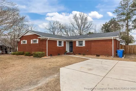 423 Morningside Dr, Fayetteville, NC 28311