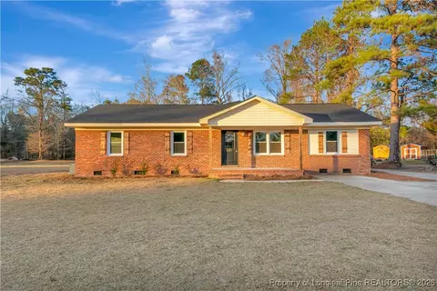 341 Bollinger Ave, Lumberton, NC 28360