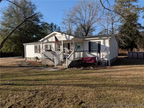 3305 Dandelion Ln, Fayetteville, NC 28306