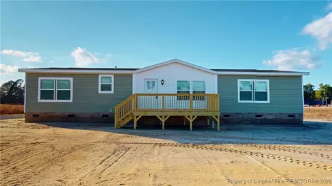 3277 Mcgirt Rd, Maxton, NC 28364