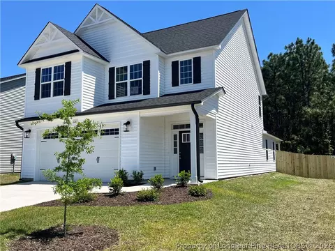228 Ironbark Dr, Raeford, NC 28376