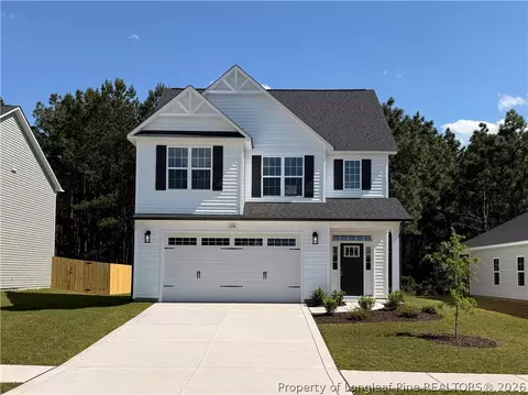228 Ironbark Dr, Raeford, NC 28376