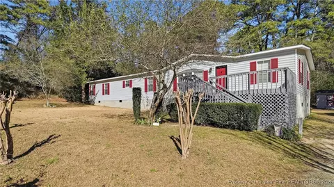 716 Pinecrest St, Carthage, NC 28327