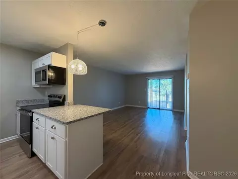 1128 Southwood Dr #7, Fayetteville, NC 28304