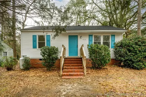 512 Ijams St, Fayetteville, NC 28301
