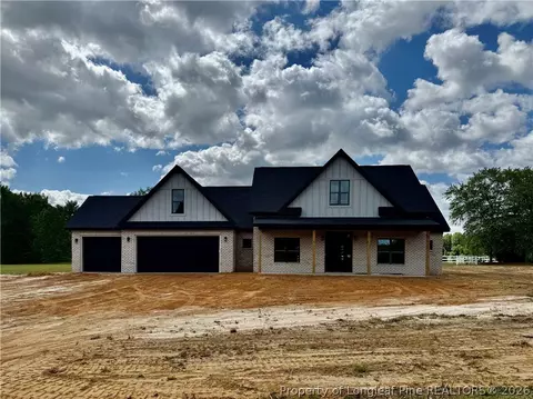 32 Creek Stone Ln, Autryville, NC 28318