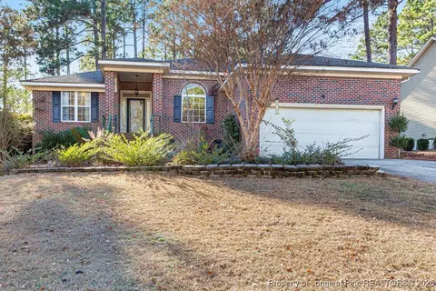 230 Kingswood Cir, Pinehurst, NC 28374