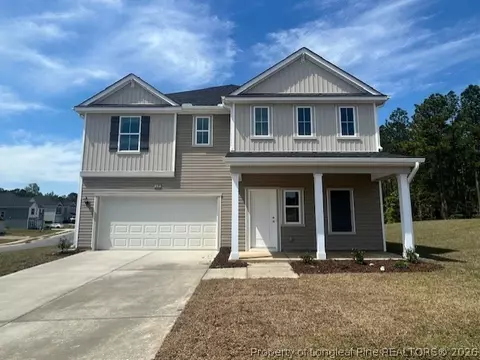 15 Thorncliff Ln, Lillington, NC 27546