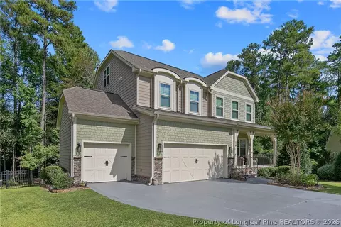 16 Spring Pond Ln, Spring Lake, NC 28390