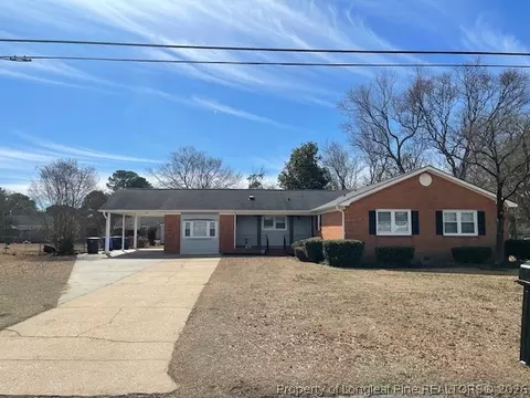 6441 Kincross Ave, Fayetteville, NC 28304