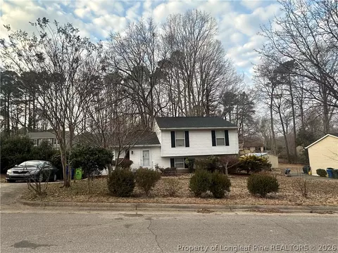 7121 Shellburne Dr, Raleigh, NC 27612