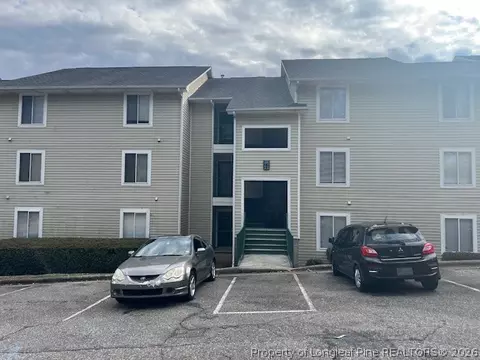 3385 Galleria Pl #20, Fayetteville, NC 28303