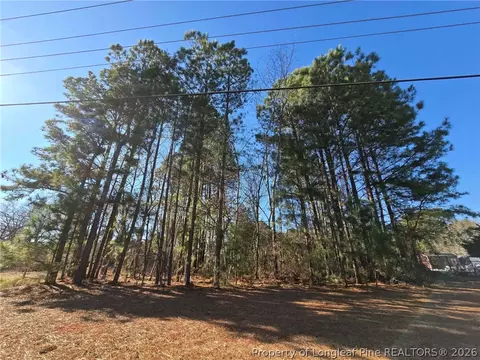 4026 Nursery Rd, Spring Lake, NC 28390