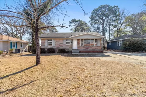 517 Albany St, Fayetteville, NC 28301