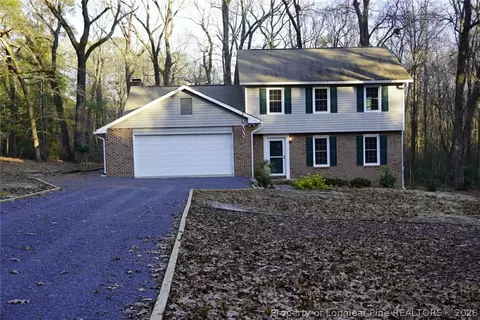 110 Stornoway Dr, Southern Pines, NC 28387