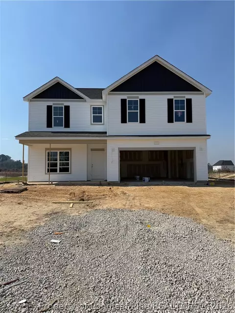 533 Ashley Heights Dr, Aberdeen, NC 28315