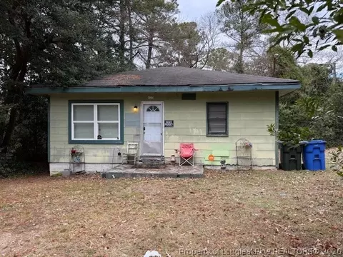 433 Squirrel St, Fayetteville, NC 28303