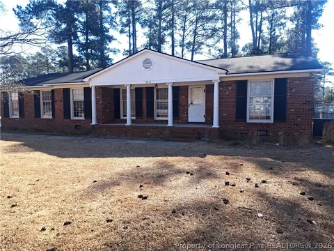 7211 Manassas St, Fayetteville, NC 28304