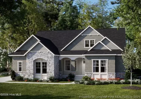 111 Jasmine Ln, Pinehurst, NC 28374