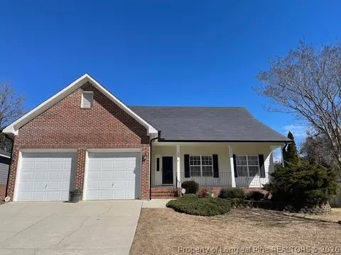 504 Bramblegate Rd, Hope Mills, NC 28348