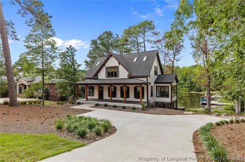 135 Lake Forest Dr SW, Pinehurst, NC 28374