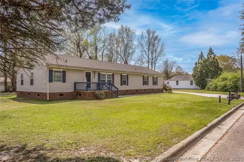 210 E Pierce St, Warsaw, NC 28398