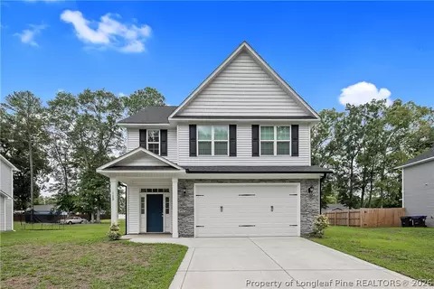 109 E 6th Ave, Raeford, NC 28376