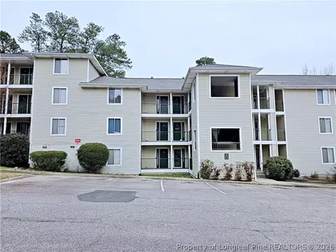 3355 Galleria Dr #26, Fayetteville, NC 28303