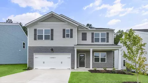 385 Hartfield Ave, Raeford, NC 28376