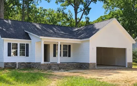 1759 Tryon Dr, Fayetteville, NC 28303