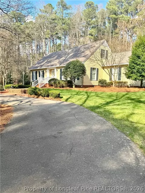 2114 Brookwood Trl, Sanford, NC 27330