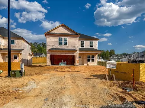 3899 Blackhills Rd, Fayetteville, NC 28311