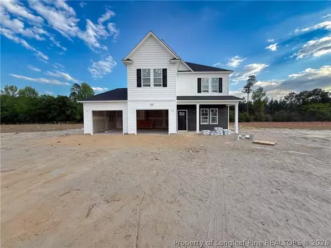 6482 Madelyn Dr, Wade, NC 28395