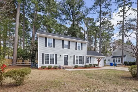 2013 Penrose Dr, Fayetteville, NC 28304