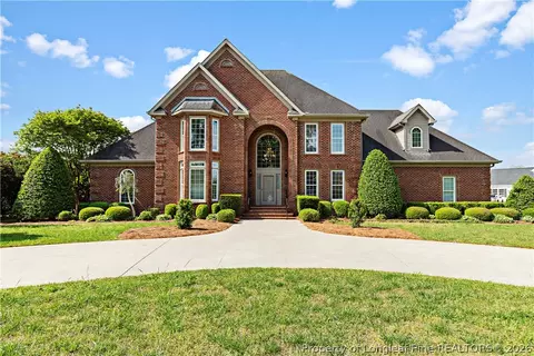 101 Kingsway Dr, Dunn, NC 28334