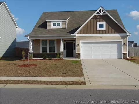 1563 Stackhouse Dr, Fayetteville, NC 28314