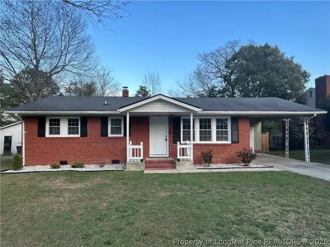 1209 Martindale Dr, Fayetteville, NC 28304